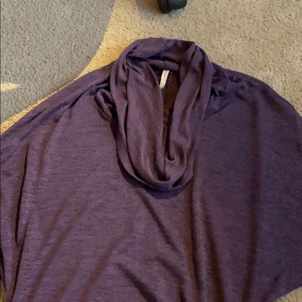 Top - Picture 2 of 2